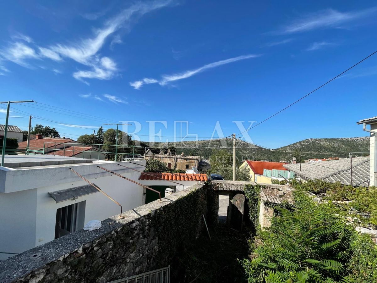 Bribir - antiquariato nel centro della città