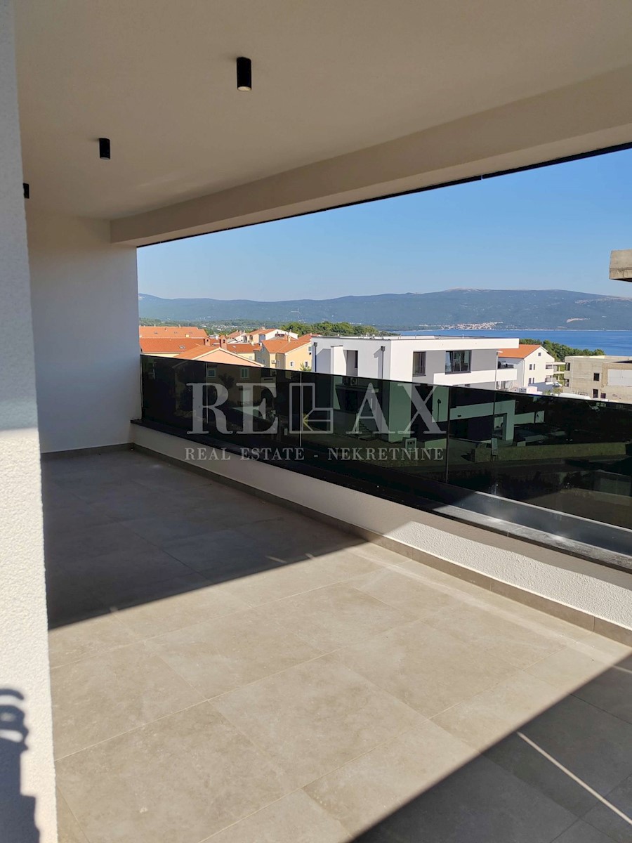 KRK - Appartamento di lusso con piscina e vista mare