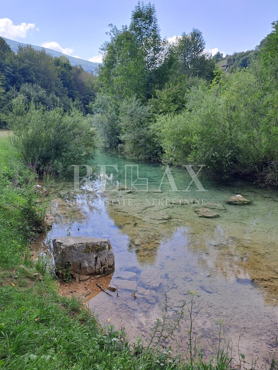 Plitvička Jezera - terreno edificabile di pregio nella zona T1, T2, T3