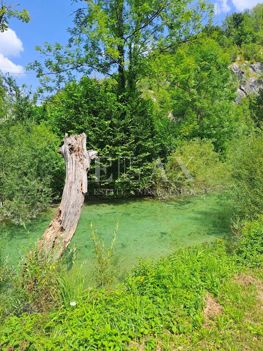 Plitvička Jezera - terreno edificabile di pregio nella zona T1, T2, T3