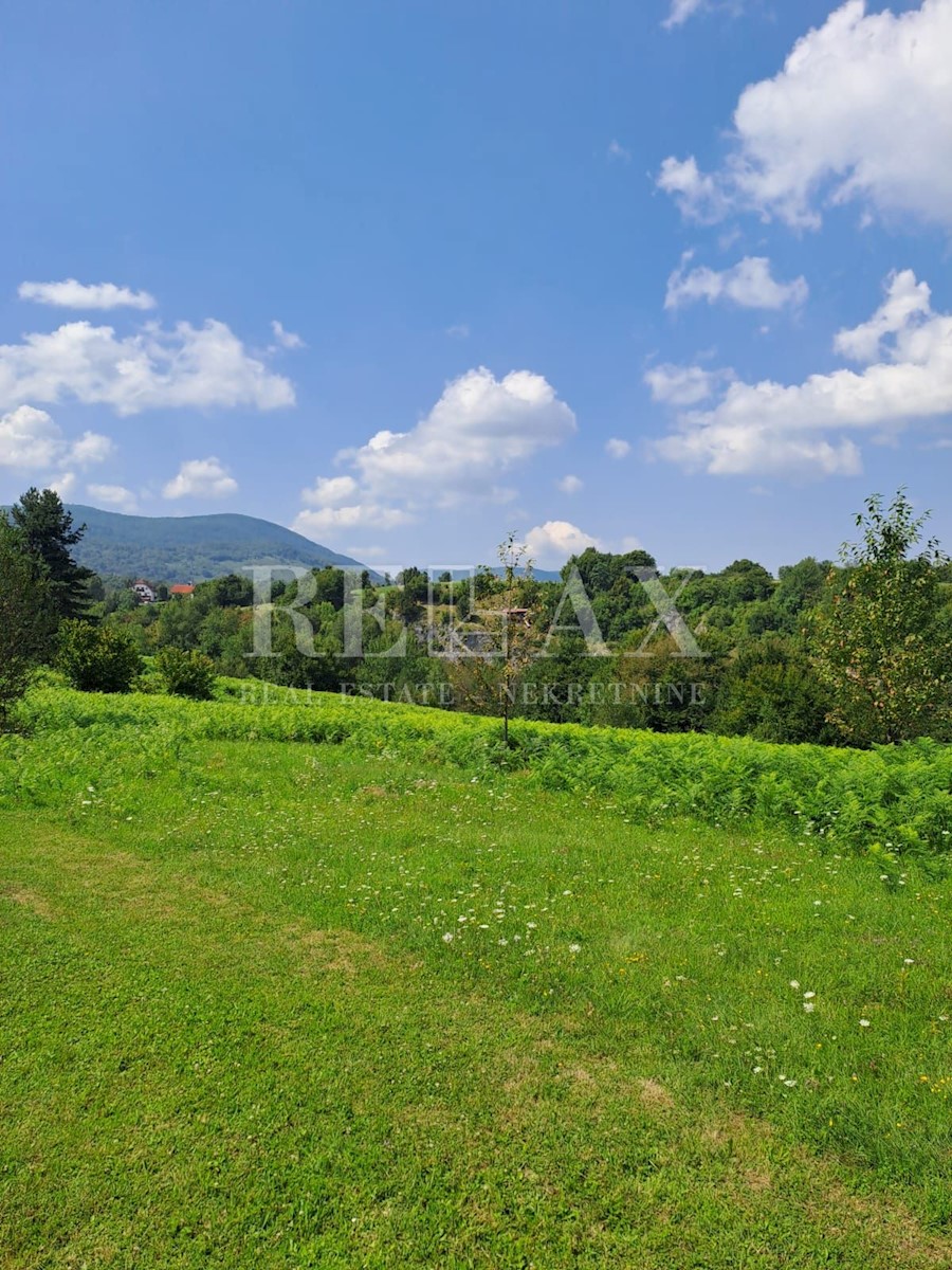 Plitvička Jezera - terreno edificabile di pregio nella zona T1, T2, T3