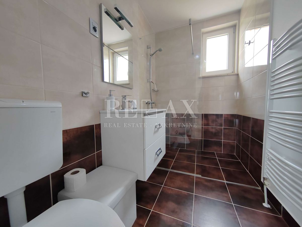 Isola di Krk, Omišalj - Casa con giardino e piscina