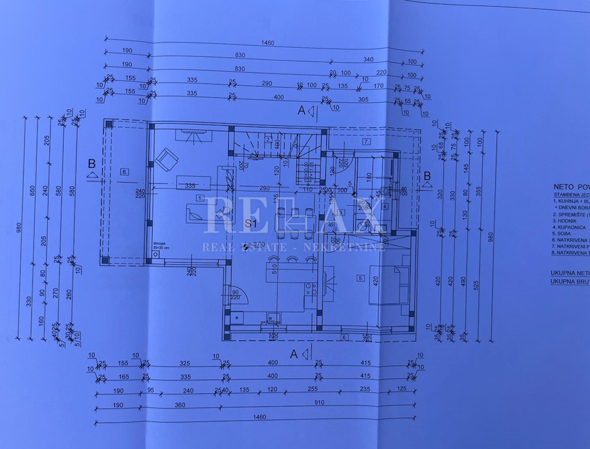 Lotto edificabile con permesso di costruzione per villa urbana