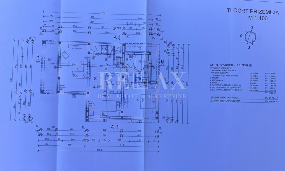 Lotto edificabile con permesso di costruzione per villa urbana