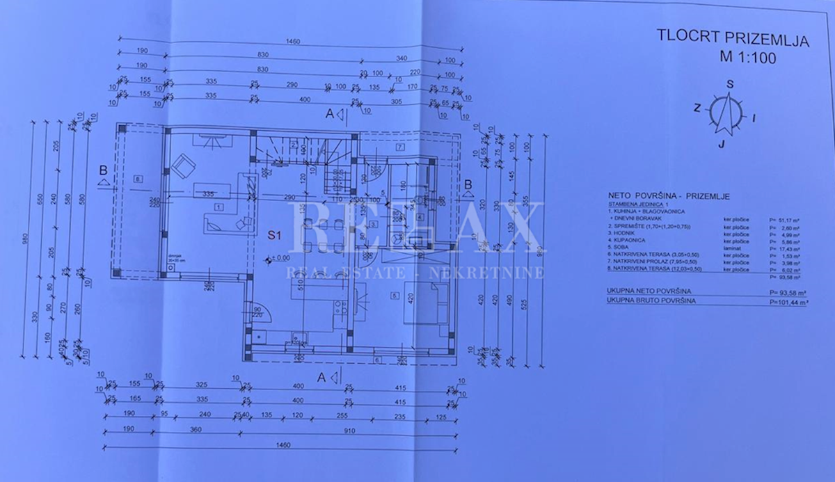 Lotto edificabile con permesso di costruzione per villa urbana