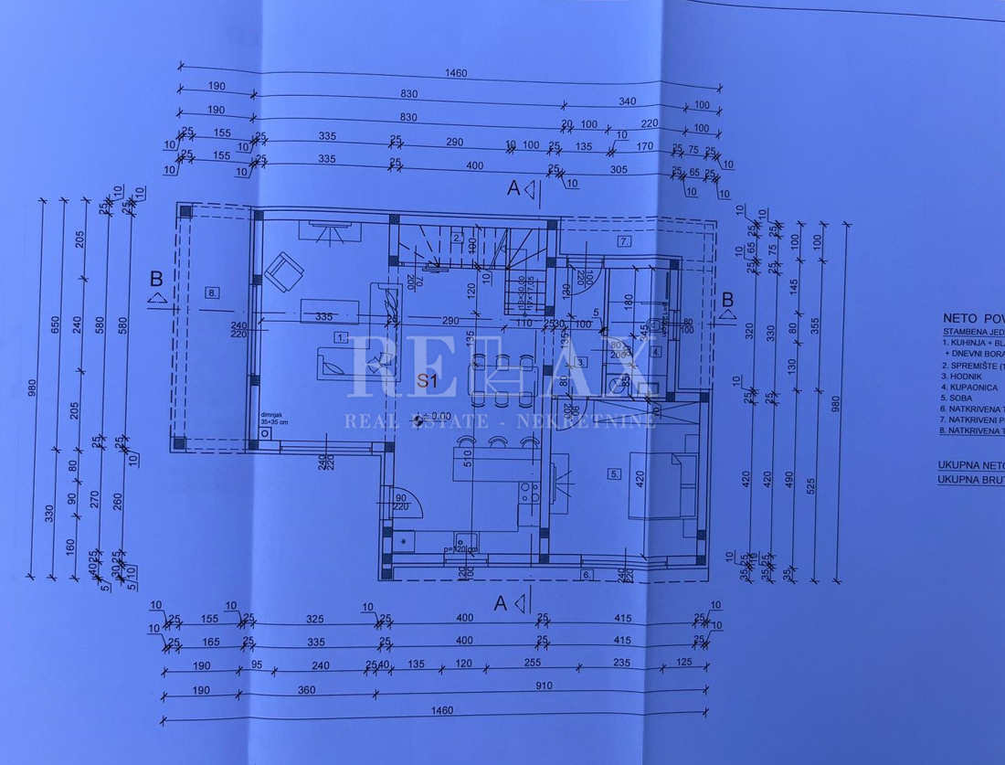 Lotto edificabile con permesso di costruzione per villa urbana