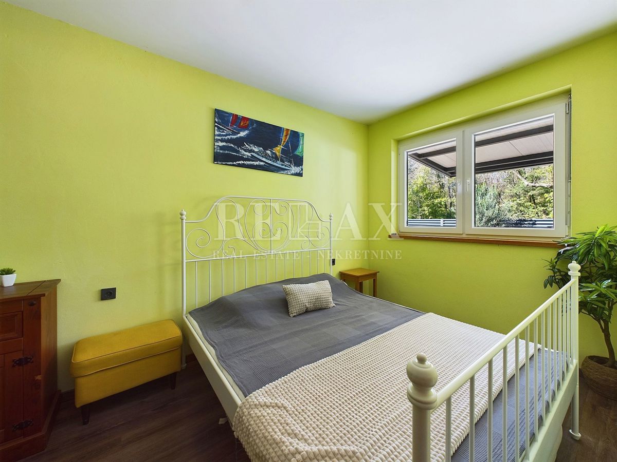 Novi Vinodolski, Bribir - casa spaziosa in una posizione tranquilla