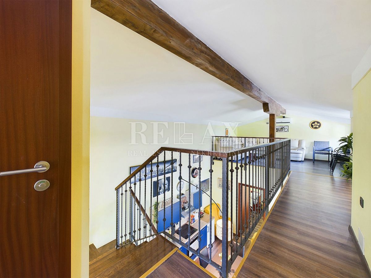 Novi Vinodolski, Bribir - casa spaziosa in una posizione tranquilla