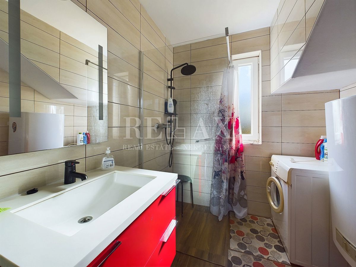 Novi Vinodolski, Bribir - casa spaziosa in una posizione tranquilla