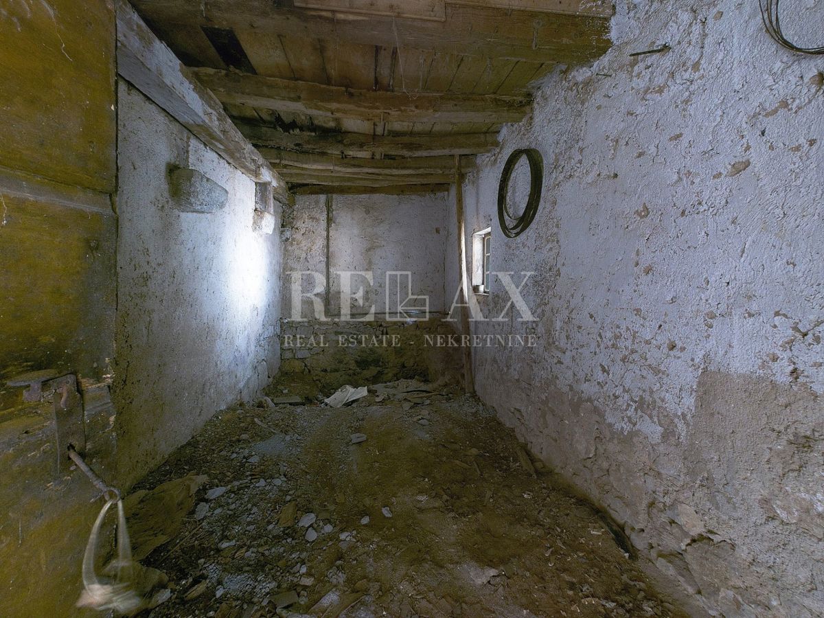 Grižane - casa in pietra da ristrutturare