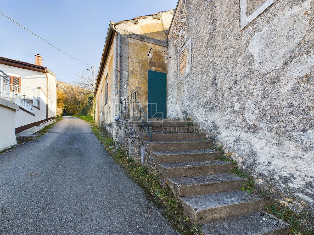 Grižane - casa in pietra da ristrutturare