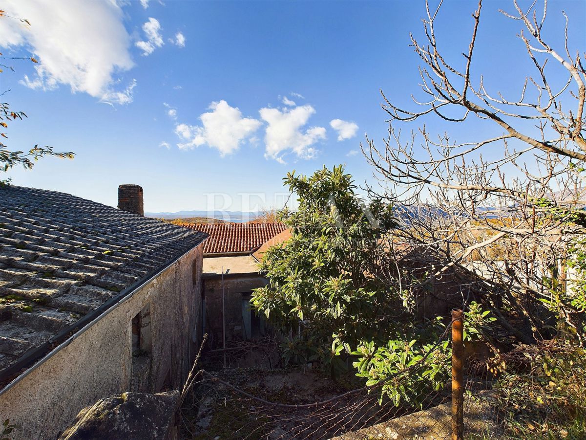 Grižane - casa in pietra da ristrutturare