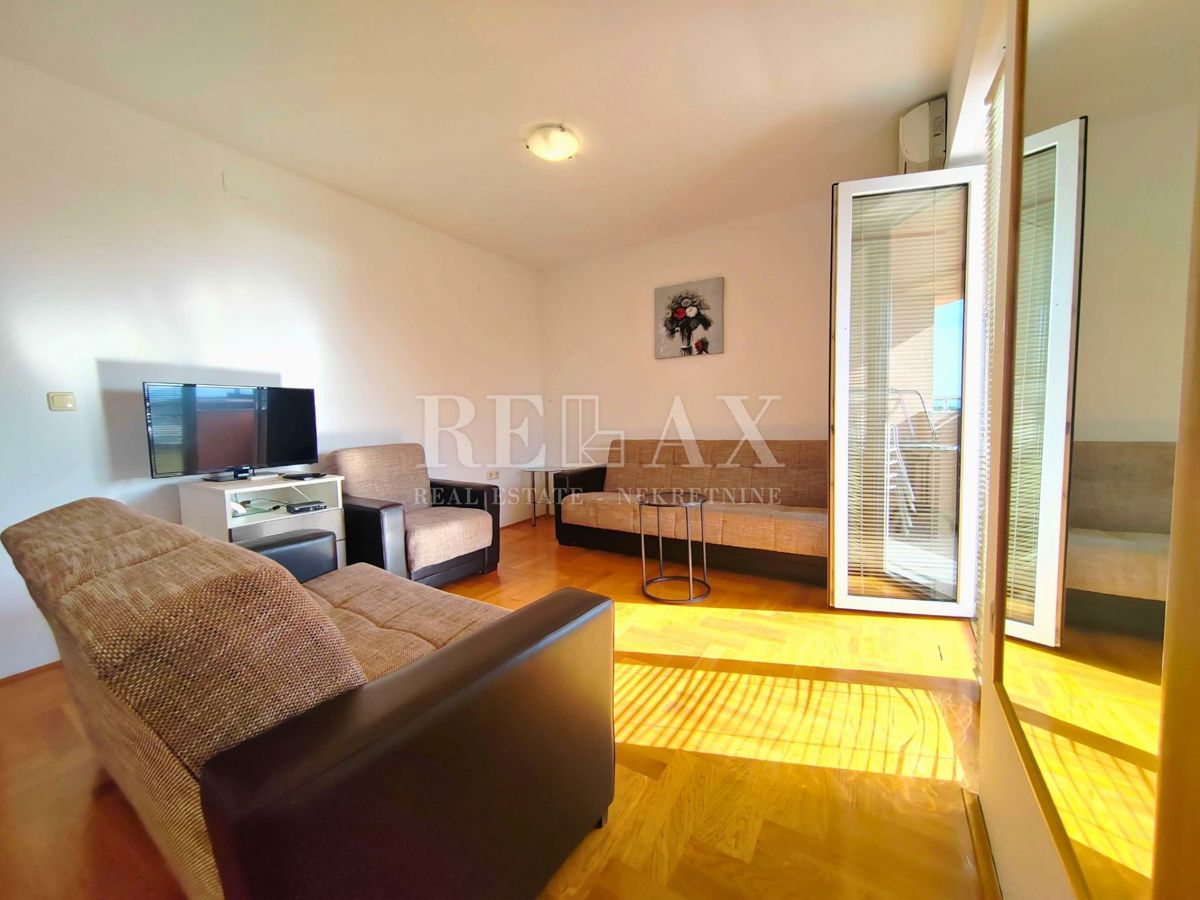 Isola di Krk, Malinska – appartamento con due camere vicino al centro