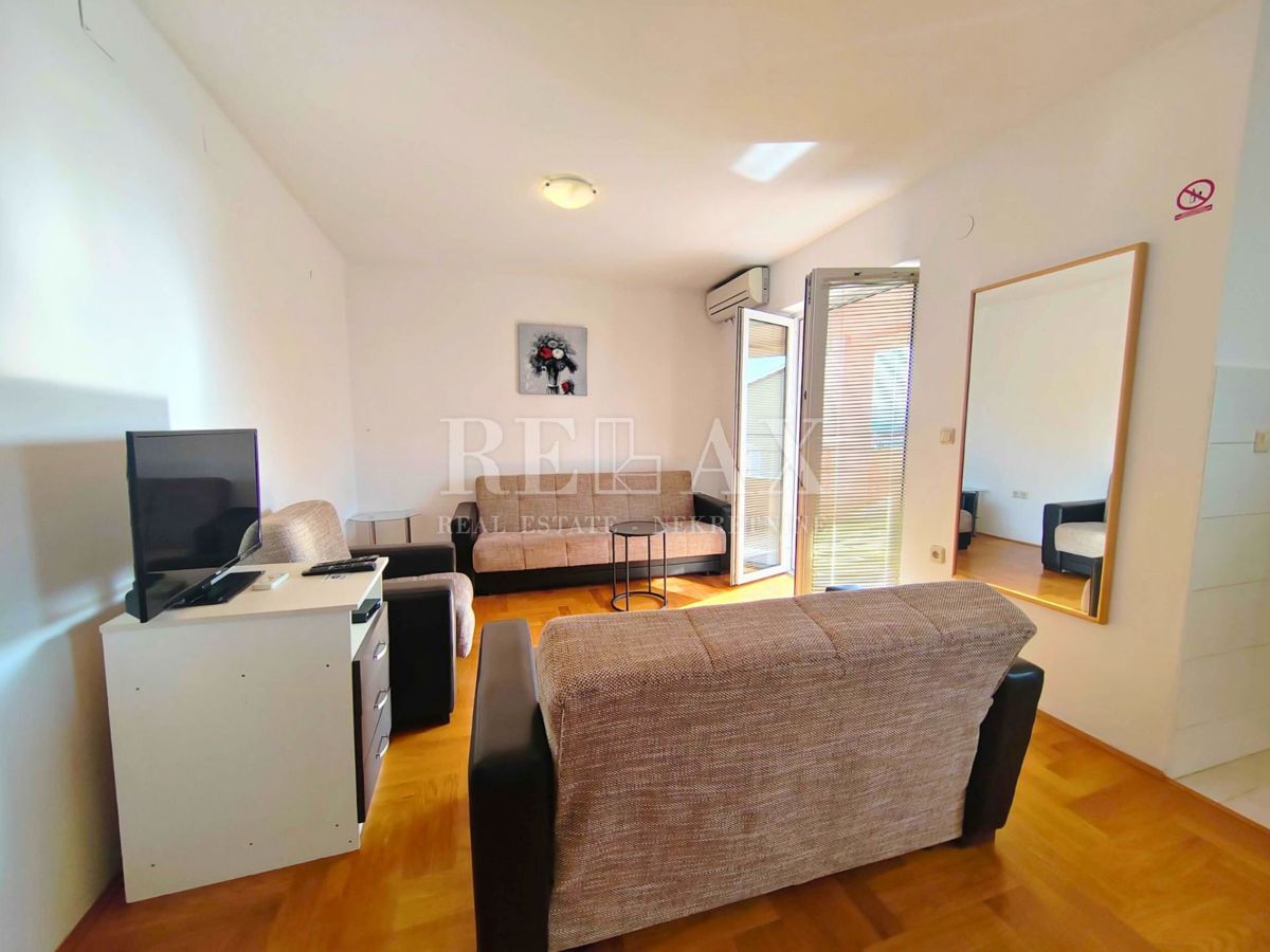 Isola di Krk, Malinska – appartamento con due camere vicino al centro