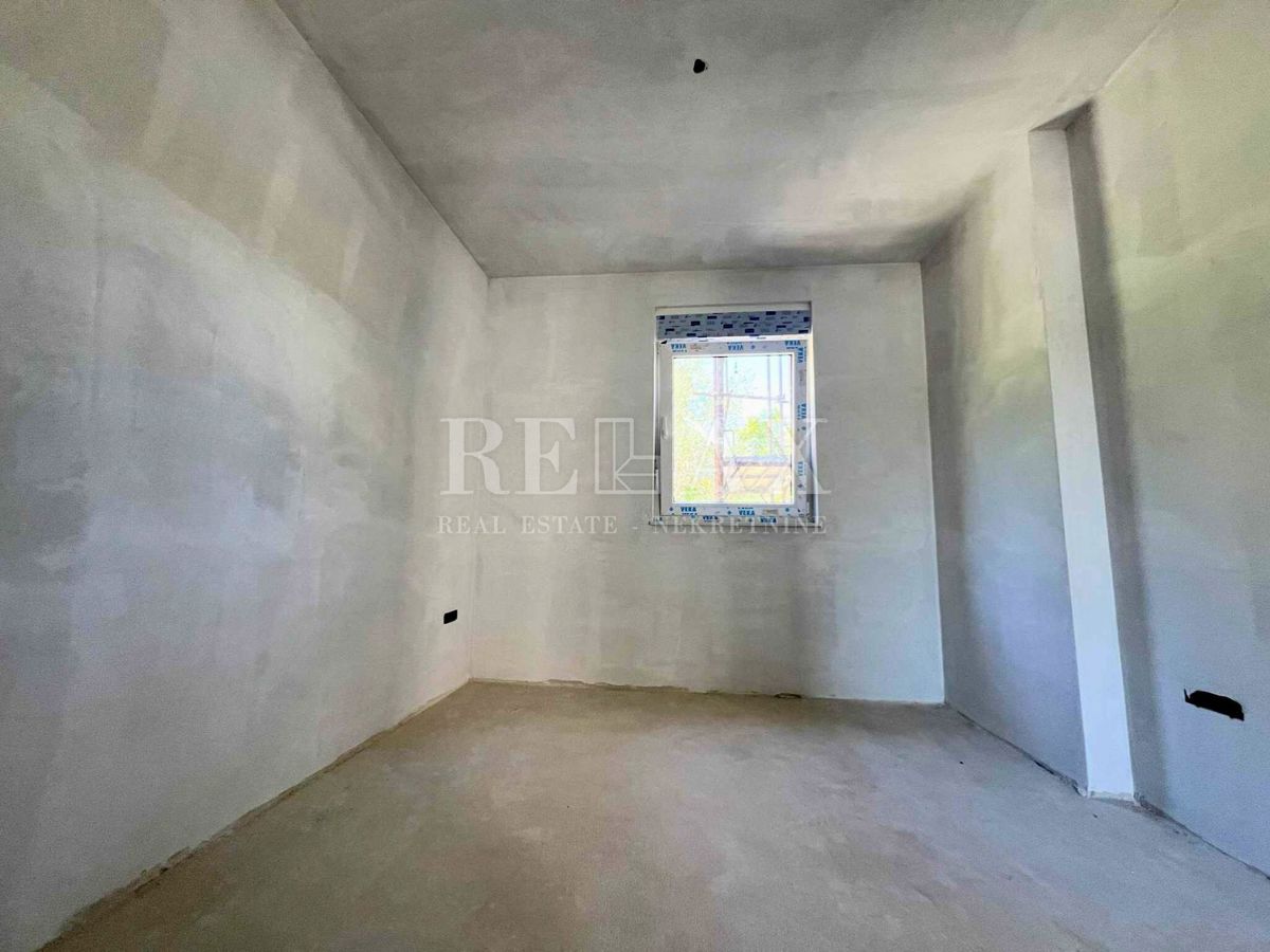 Isola di Krk, Čižići - nuova costruzione, appartamento con giardino