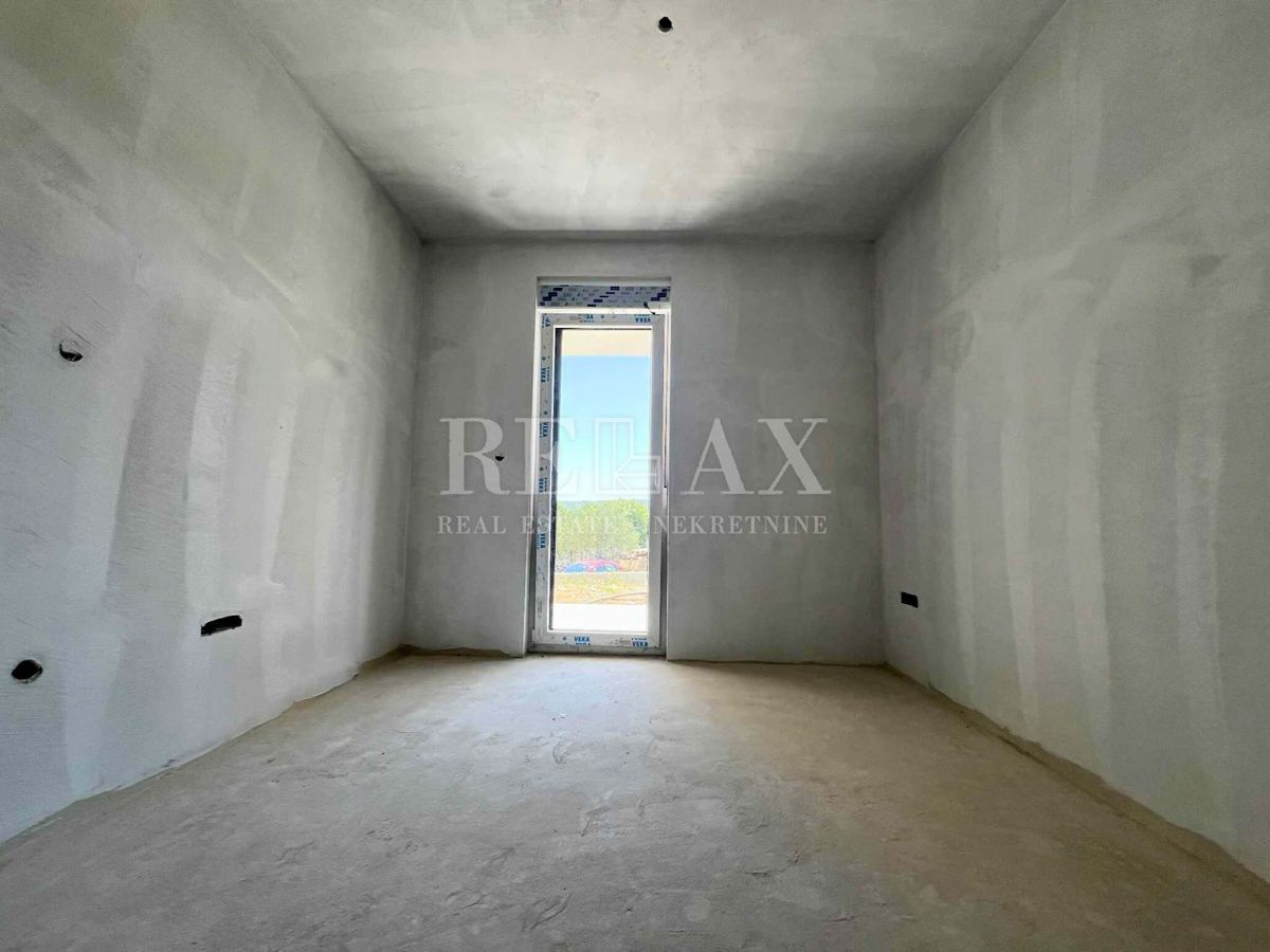 Isola di Krk, Čižići - nuova costruzione, appartamento con giardino