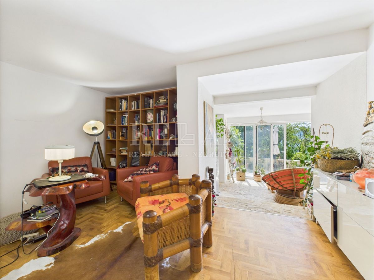 Crikvenica - grazioso appartamento vicino al mare