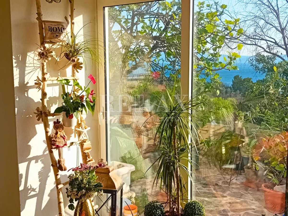 Crikvenica - grazioso appartamento vicino al mare