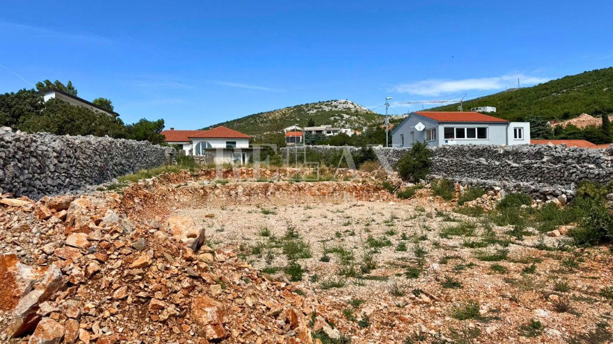 Povile - la costruzione è iniziata vicino al mare