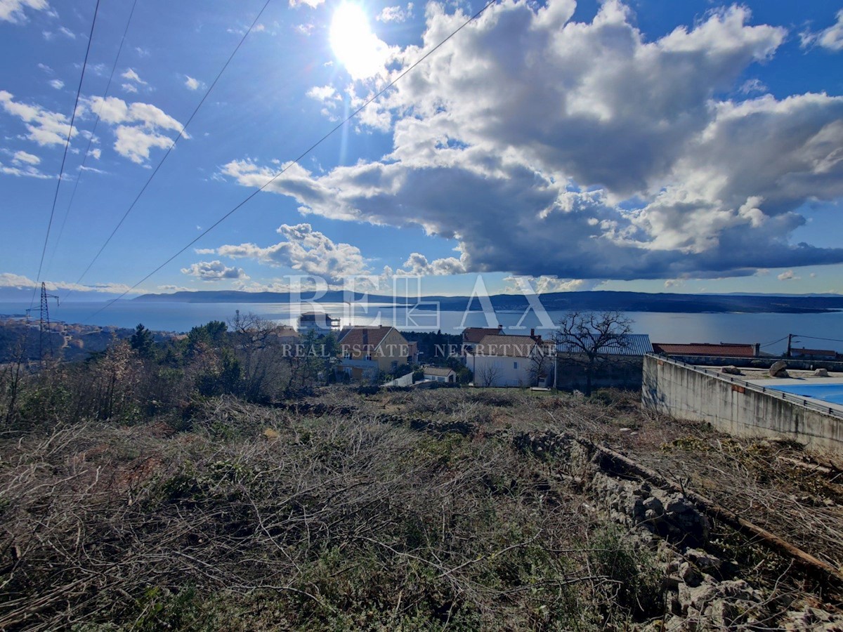 CRIKVENICA - Ampio terreno edificabile con vista panoramica