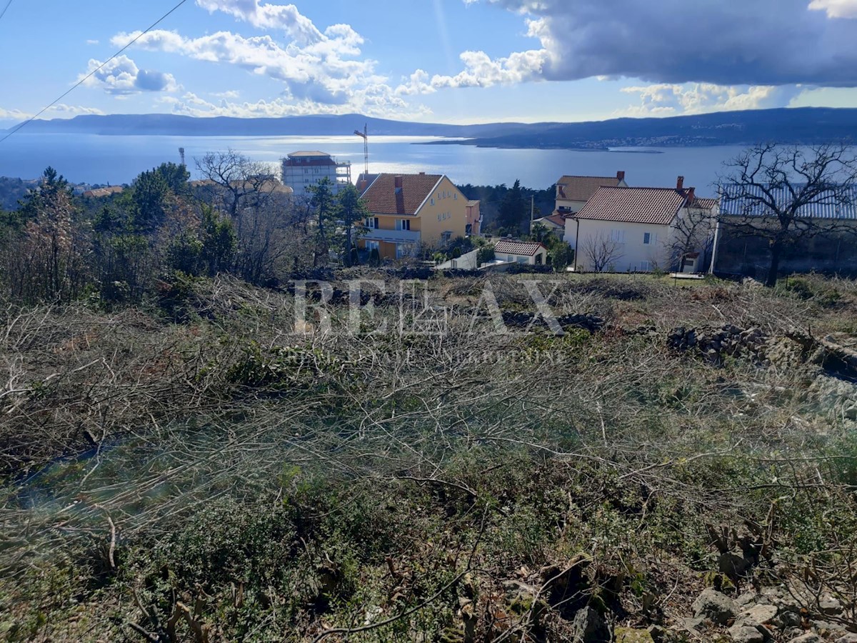 CRIKVENICA - Ampio terreno edificabile con vista panoramica