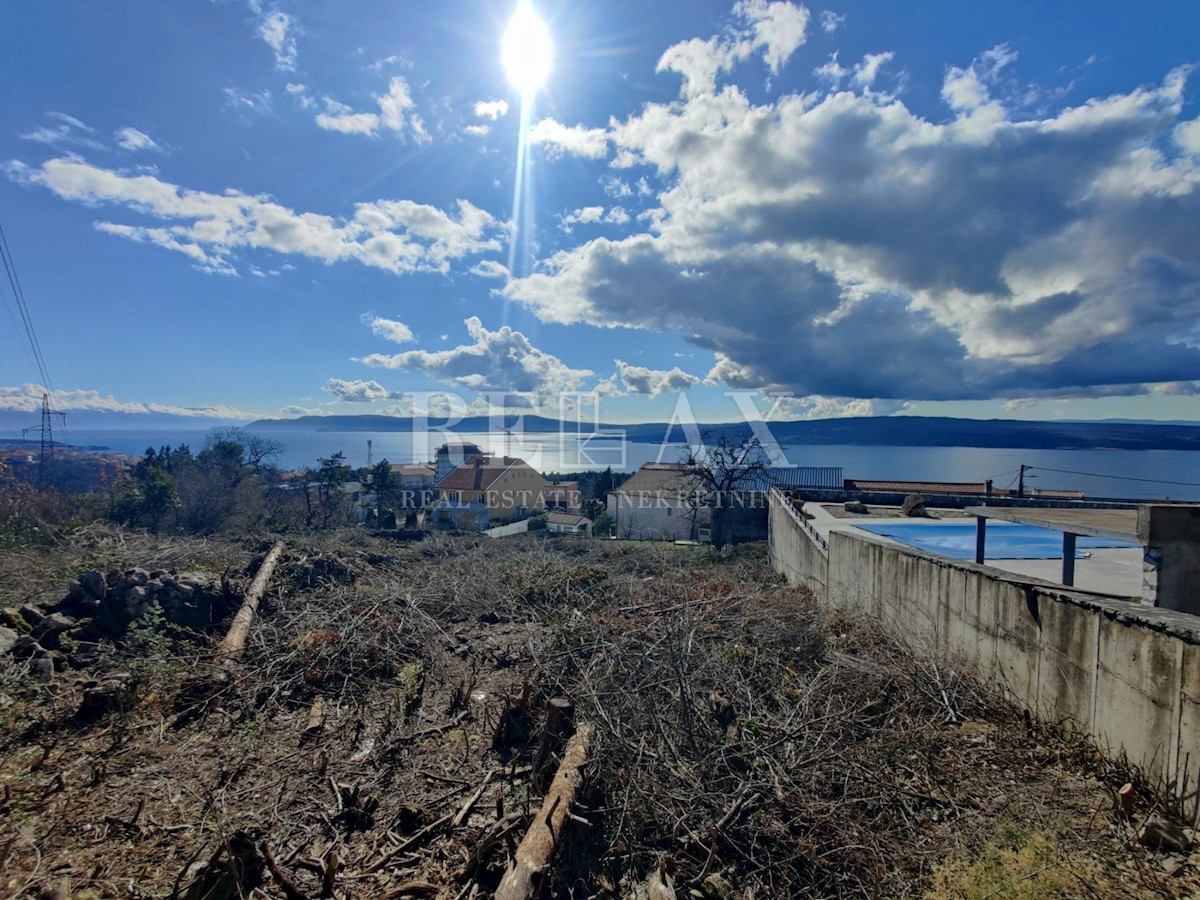 CRIKVENICA - Ampio terreno edificabile con vista panoramica