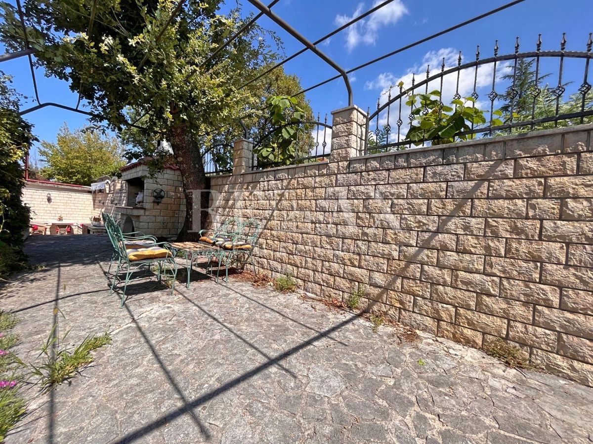 Selce - appartamento con ampio giardino e barbecue