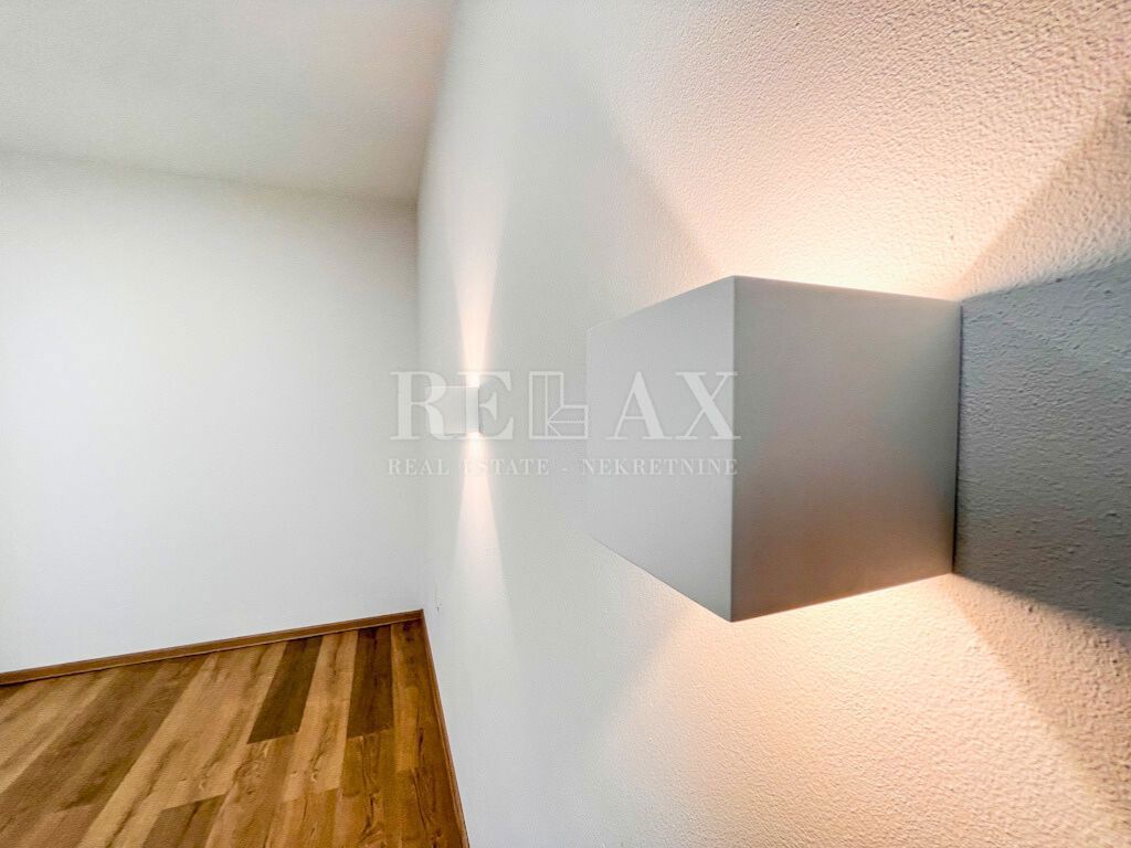 Viškovo, Saršoni - appartamento con due camere e balcone 