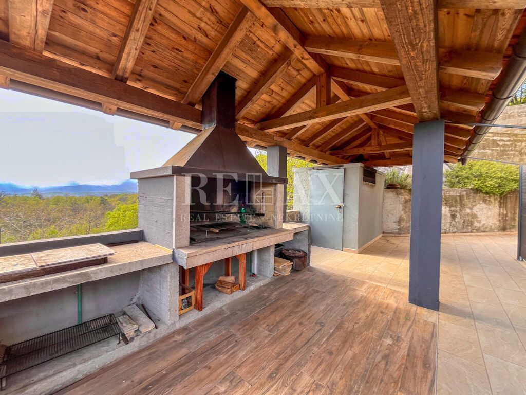 Viškovo, Saršoni - appartamento con due camere e balcone 