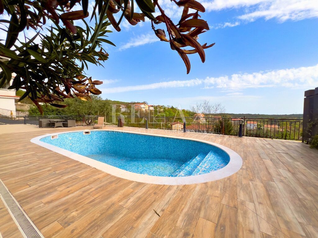 Viškovo, Saršoni - appartamento con due camere e balcone 