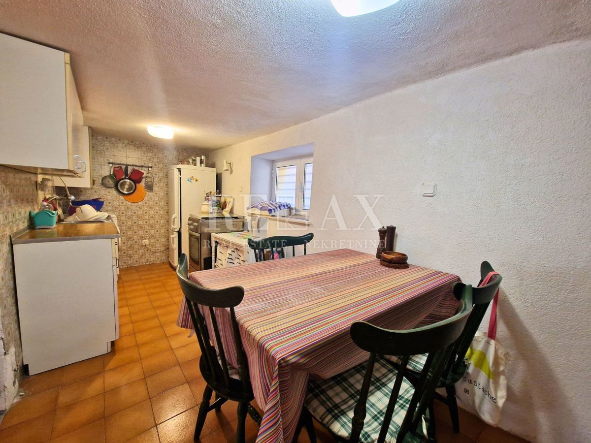 Selce - casa con 2 appartamenti, a 350 m dal mare