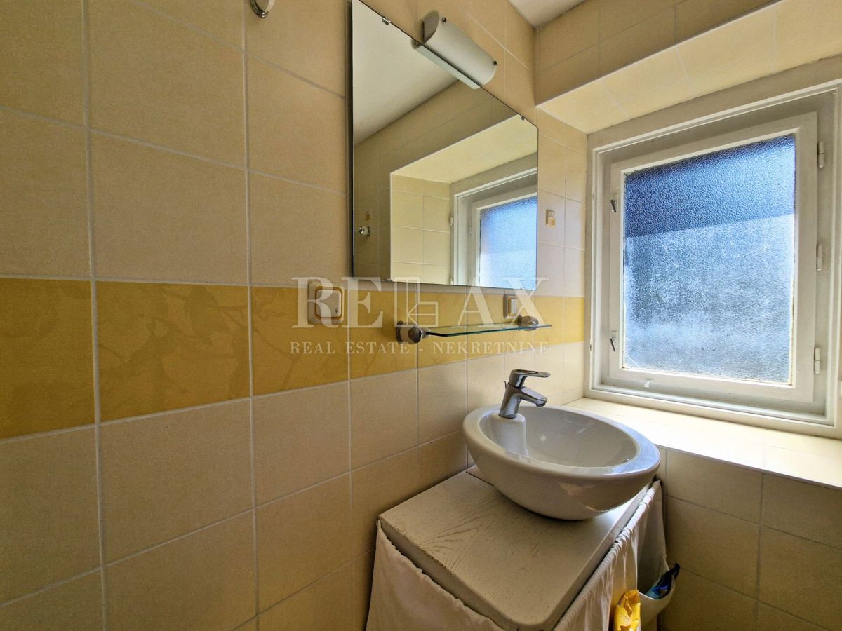 Selce - casa con 2 appartamenti, a 350 m dal mare