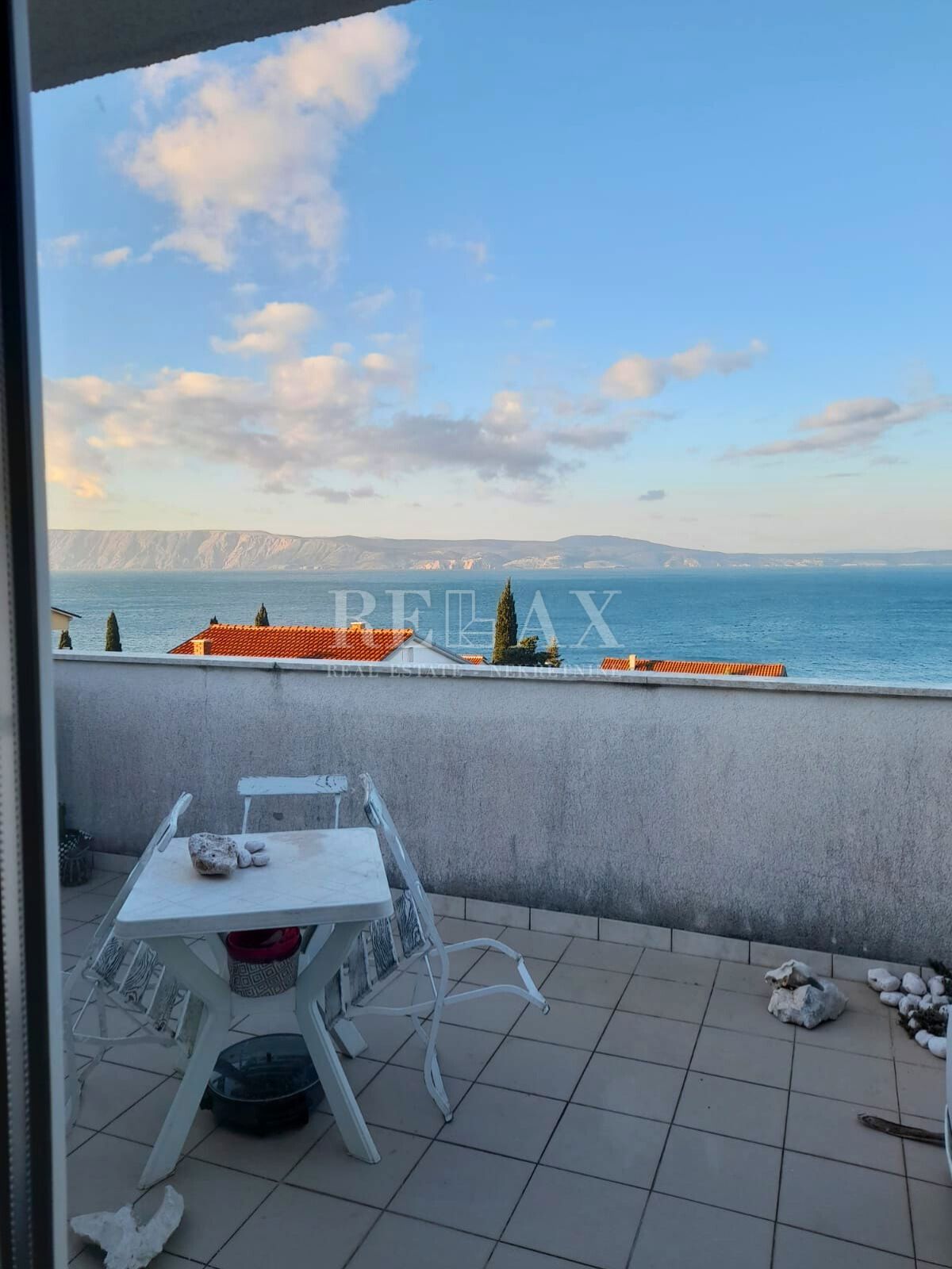 Novi Vinodolski - spazioso appartamento con vista mare