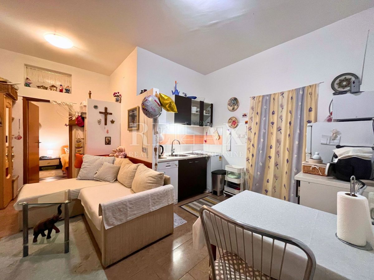 Novi Vinodolski - appartamento con una camera 