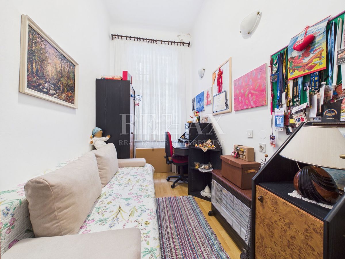 Rijeka - appartamento classico con quattro camere da letto nel centro storico, 134,67 m2