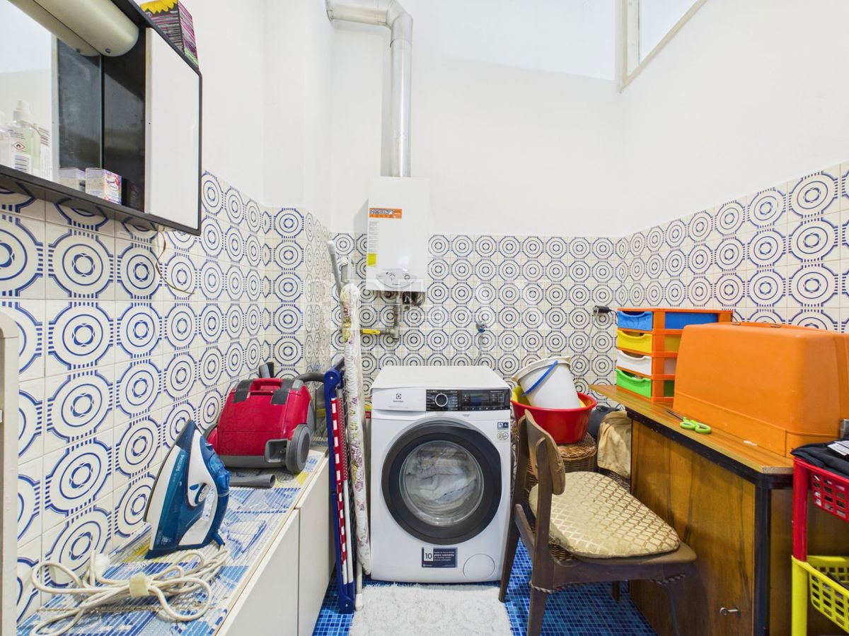 Rijeka - appartamento classico con quattro camere da letto nel centro storico, 134,67 m2