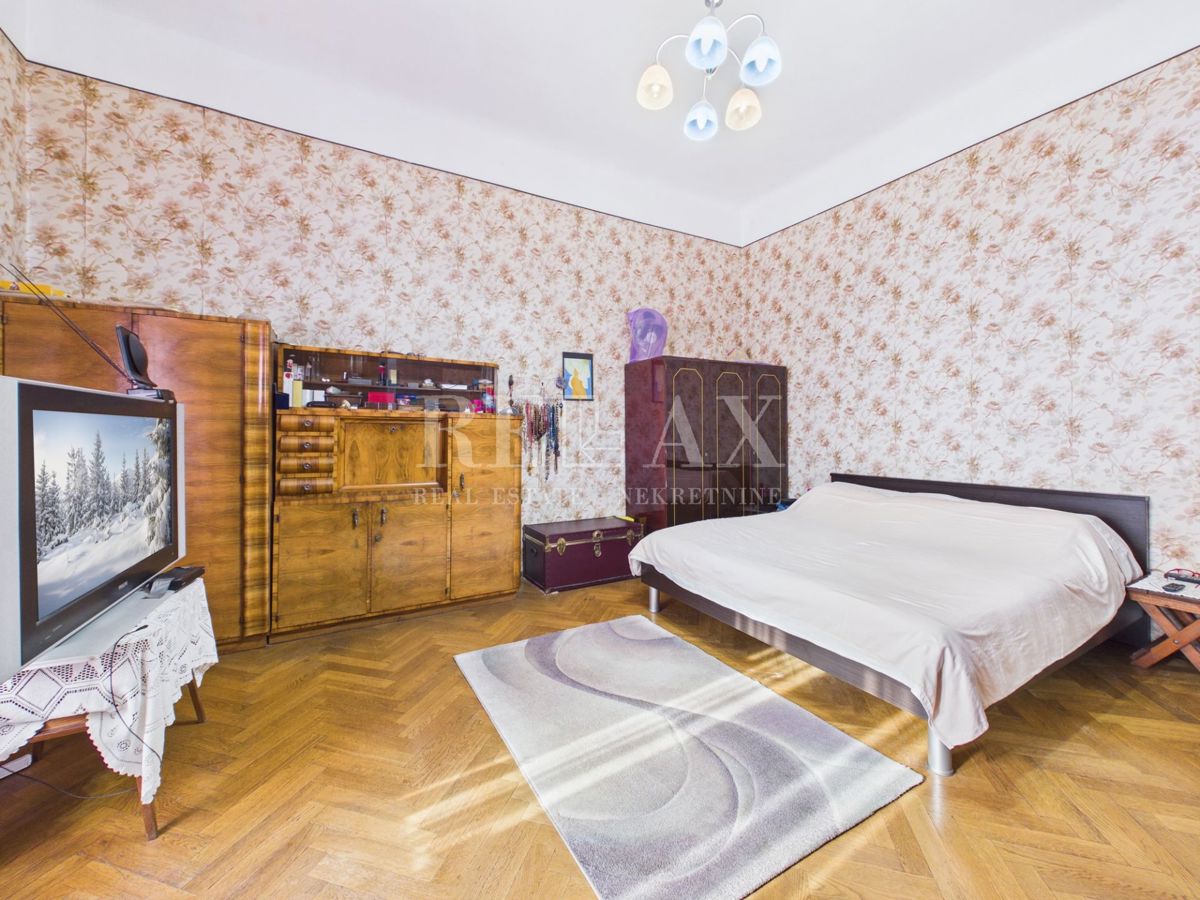 Rijeka - appartamento classico con quattro camere da letto nel centro storico, 134,67 m2