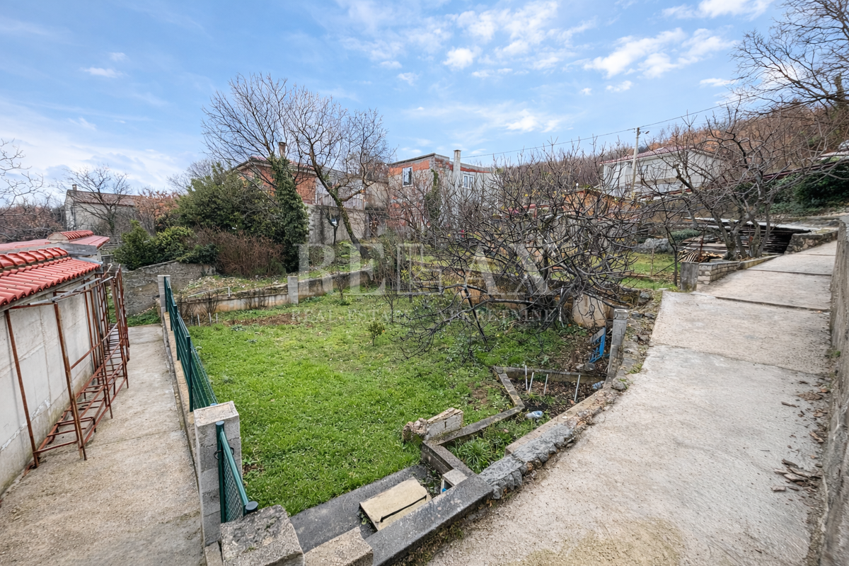 Novi Vinodolski, Donji Zagon - casa con garage