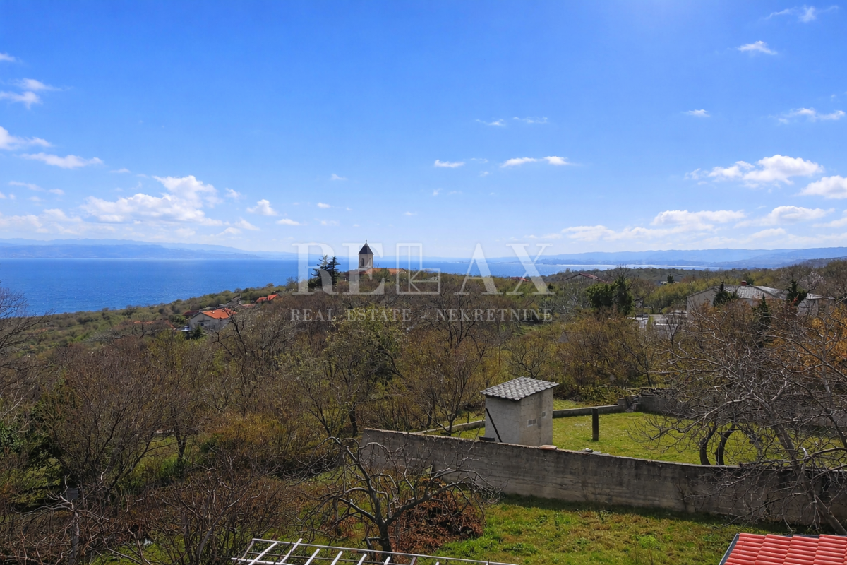 Novi Vinodolski, Donji Zagon - casa con garage, vista mare