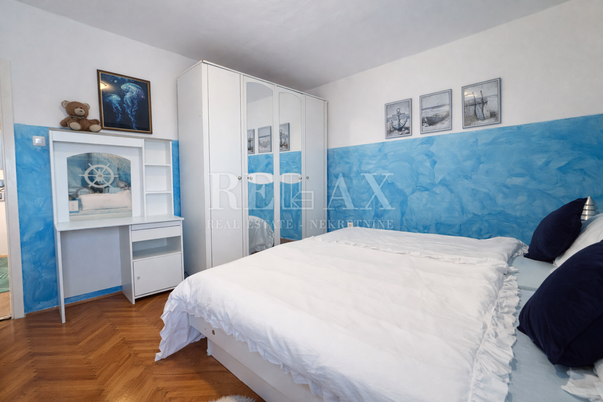 Novi Vinodolski, Donji Zagon - casa con garage