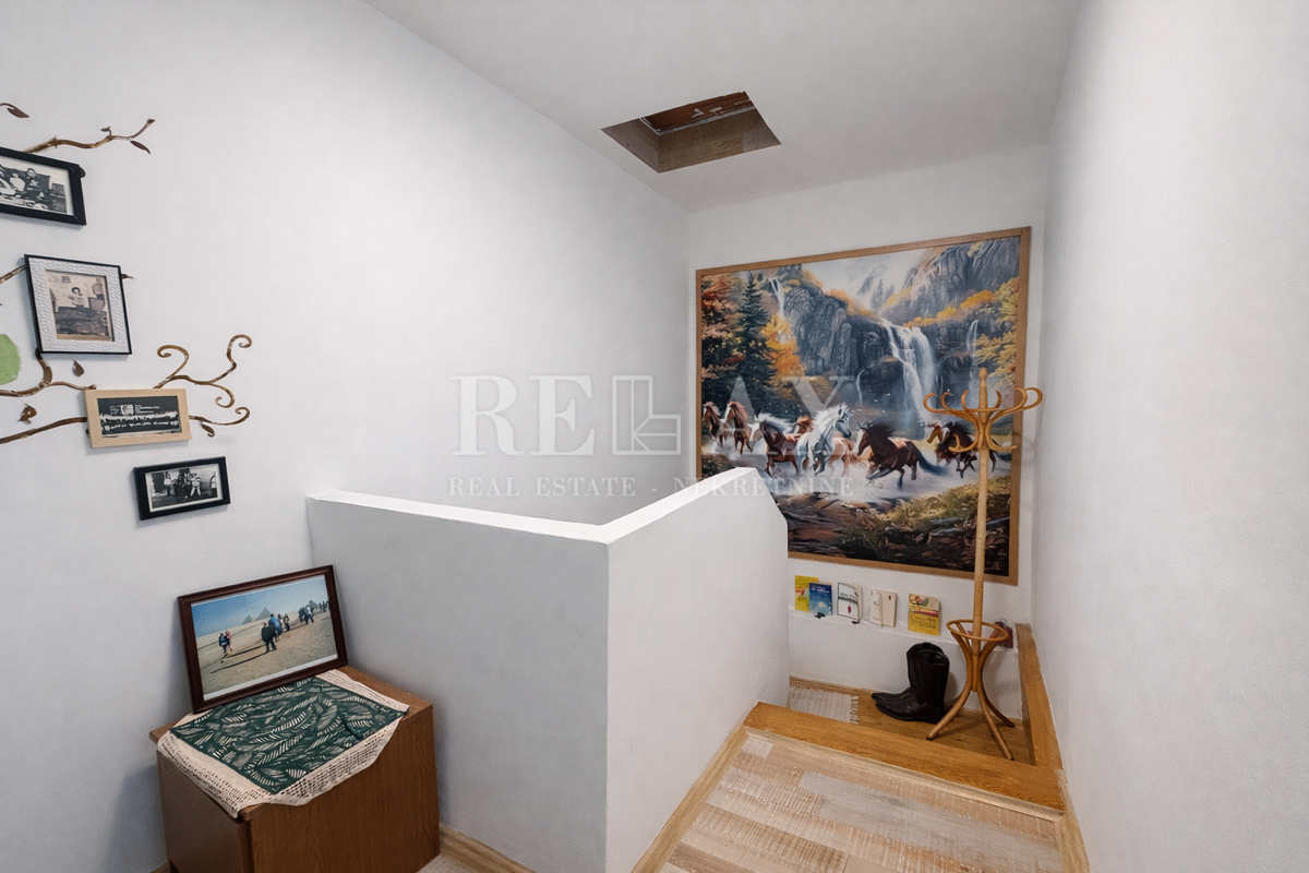 Novi Vinodolski, Donji Zagon - casa con garage