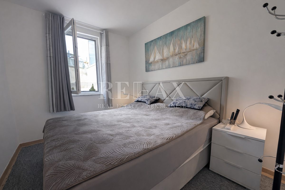 Senj - appartamento con giardino e parcheggio vicino al mare