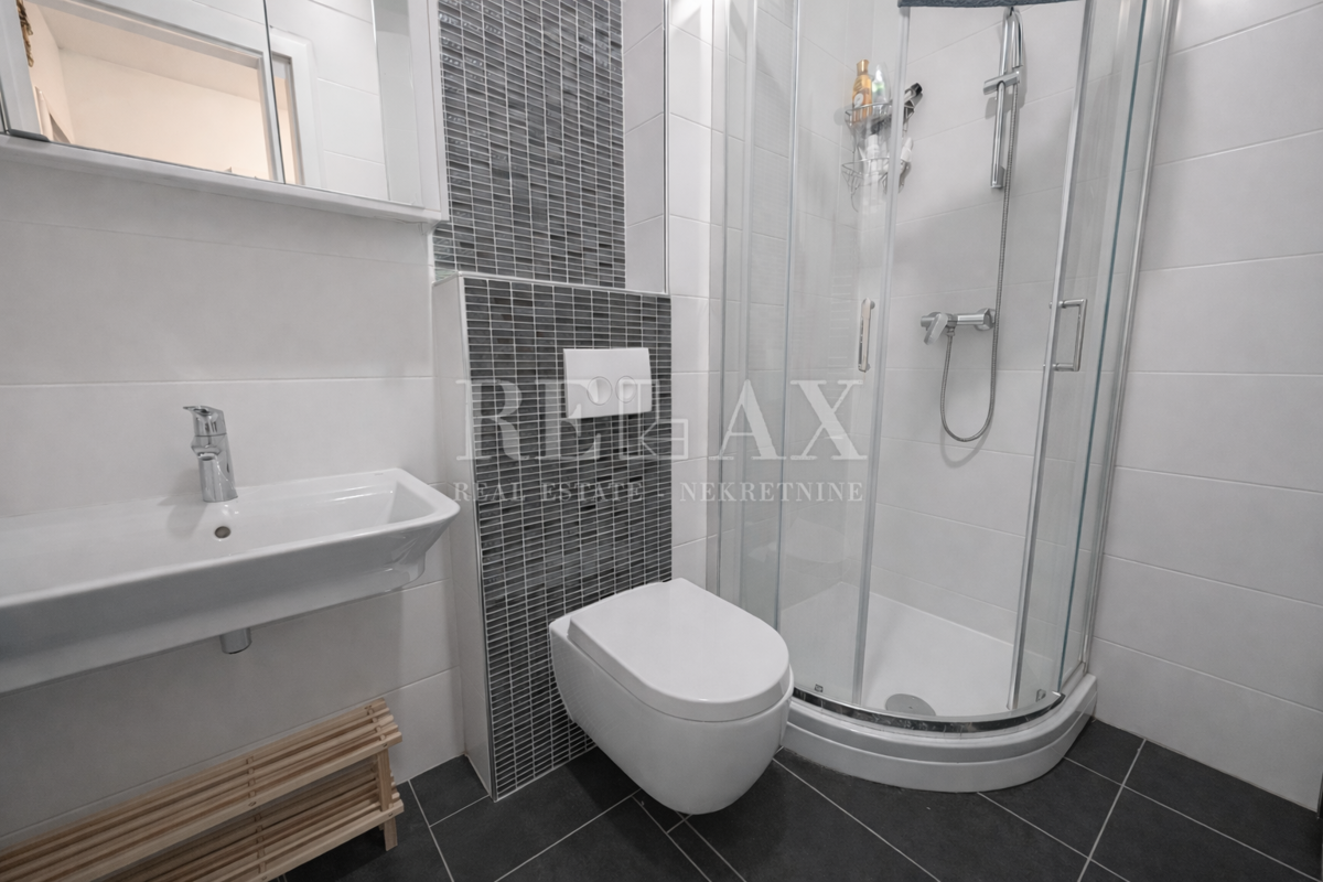 Senj - appartamento con giardino e parcheggio vicino al mare