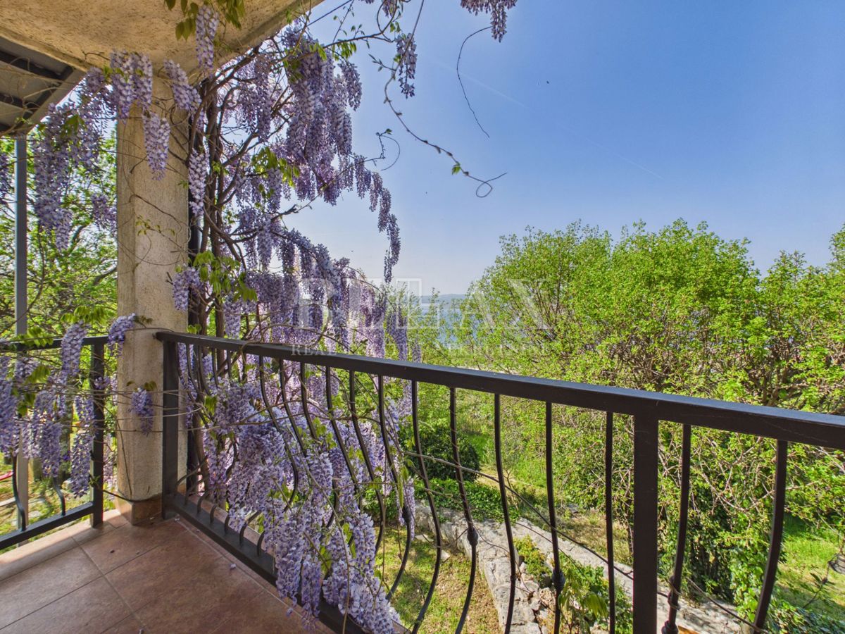 Crikvenica - casa con due unità abitative e giardino