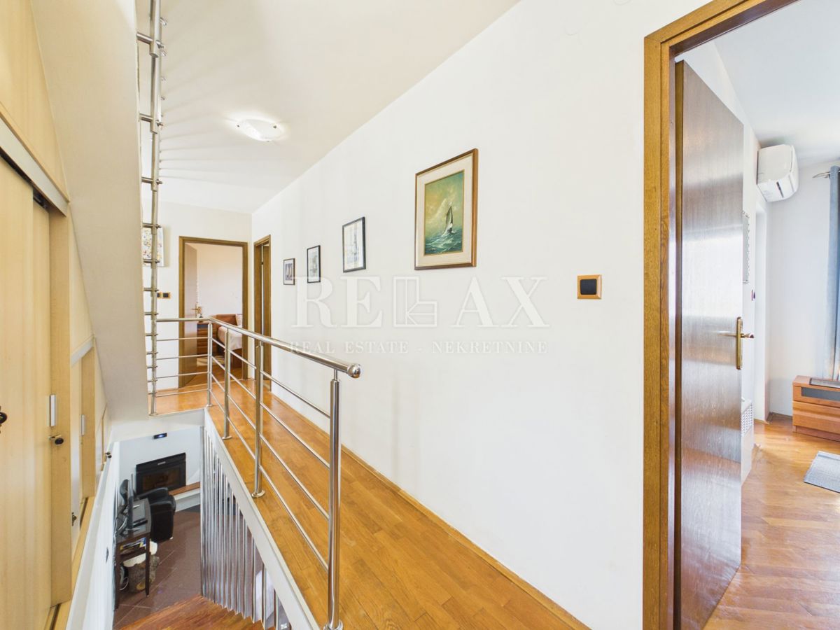 Crikvenica - casa con due unità abitative e giardino