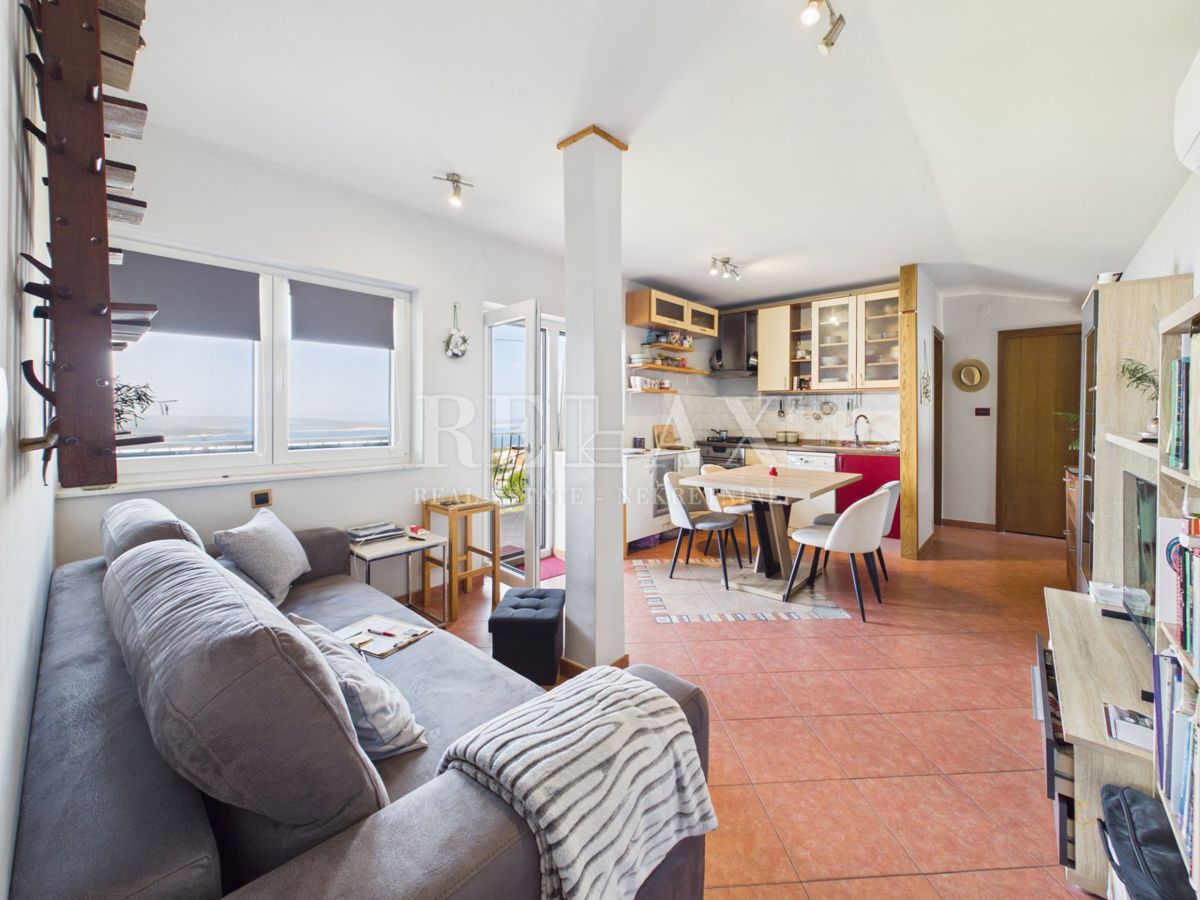 Crikvenica - casa con due unità abitative e giardino