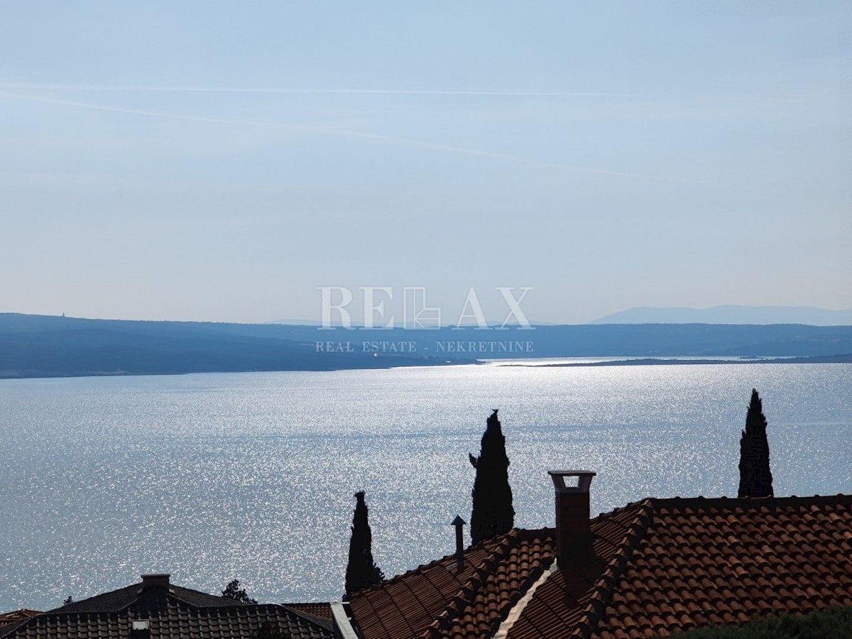 CRIKVENICA - Palazzina in ottima posizione con vista sul mare