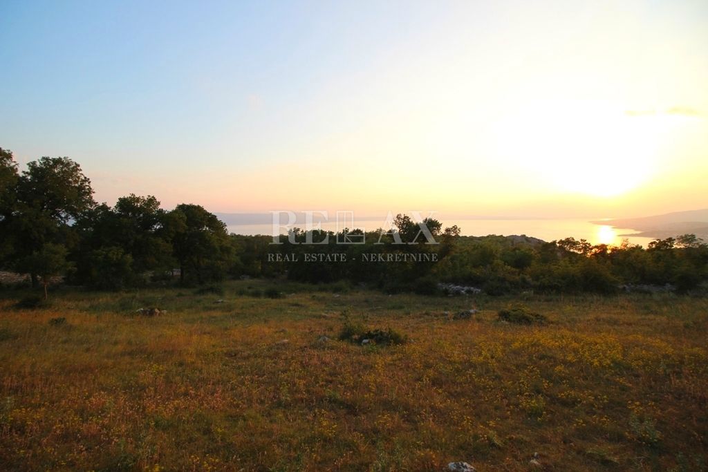 KLENOVICA, POLJICE - Terreno agricolo 6643 m2 con due ruderi e vista