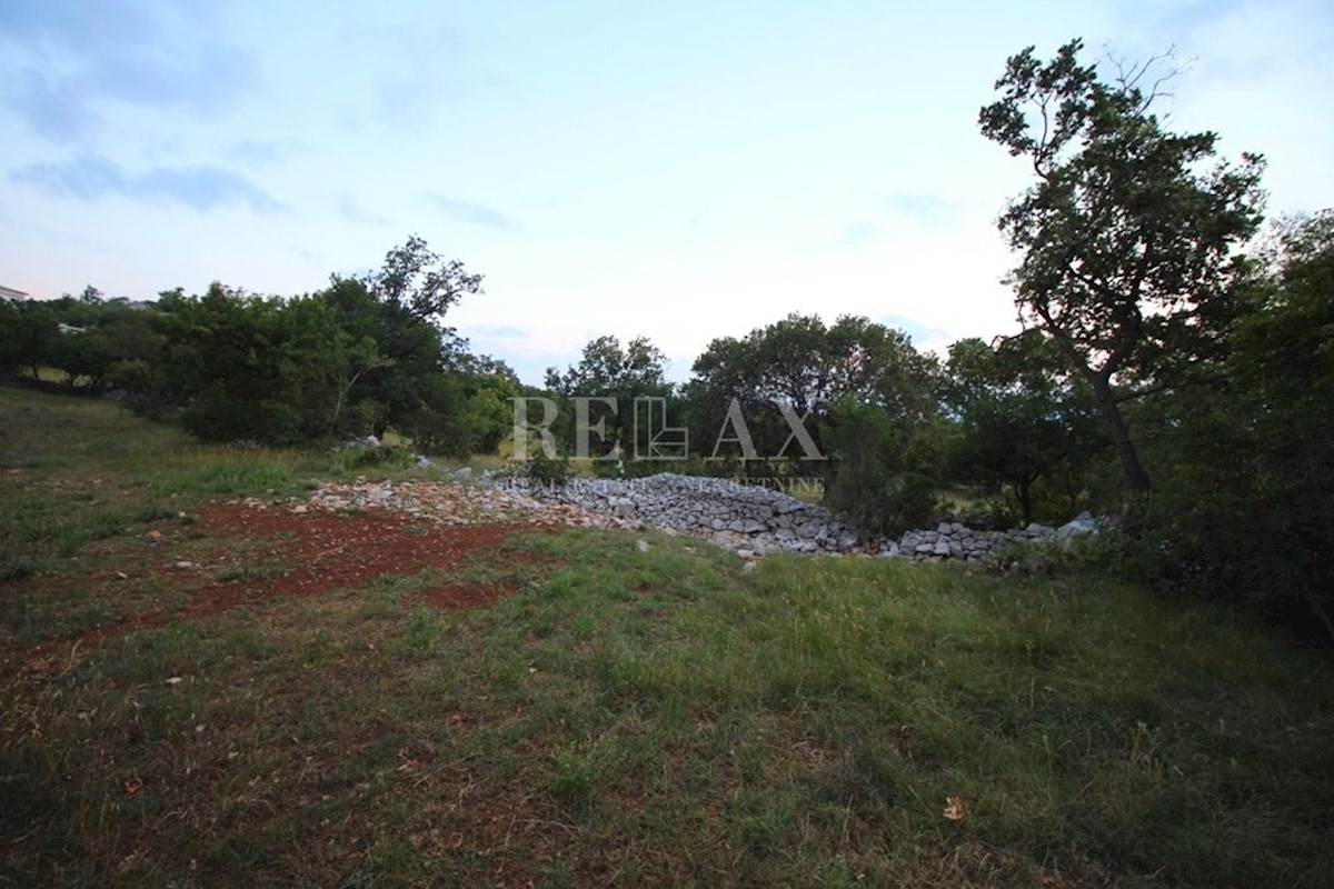 KLENOVICA, POLJICE - Terreno agricolo 6643 m2 con due ruderi e vista