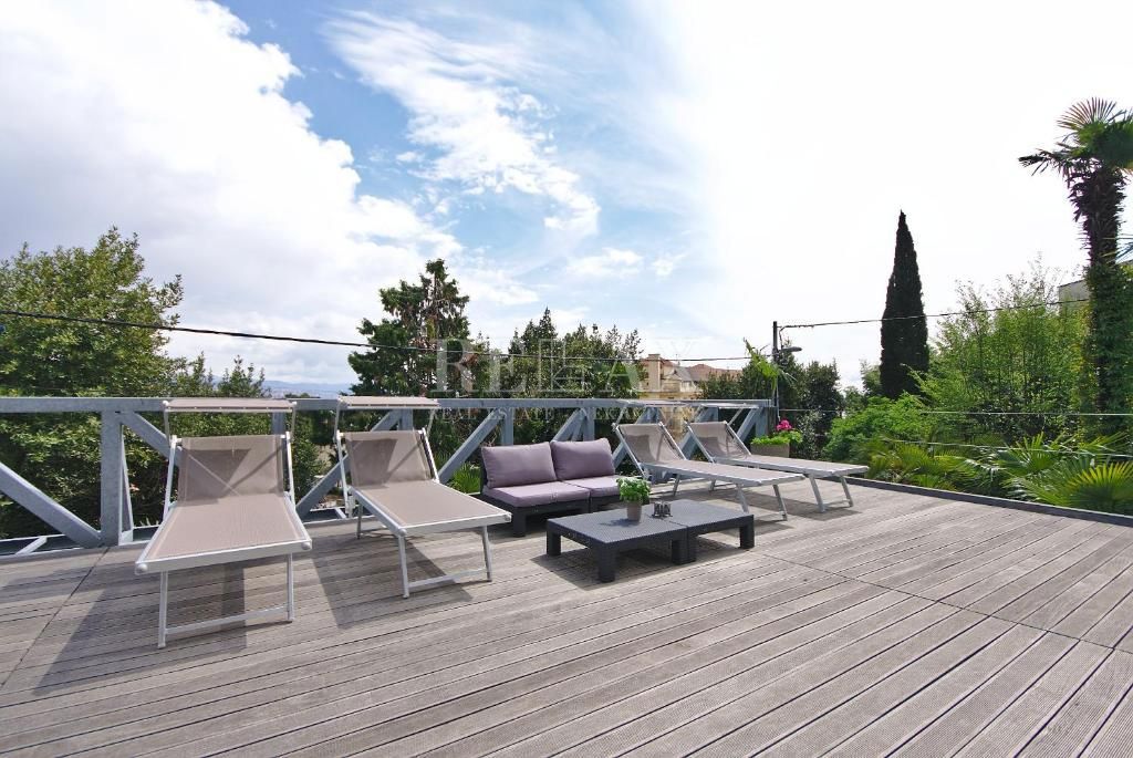 OPATIJA - VILLA ESCLUSIVA IN UNA POSIZIONE TOP